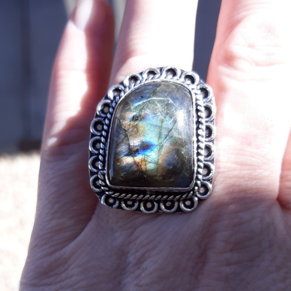 New Labradorite 925 Silver Ring. - Picture 2 of 7